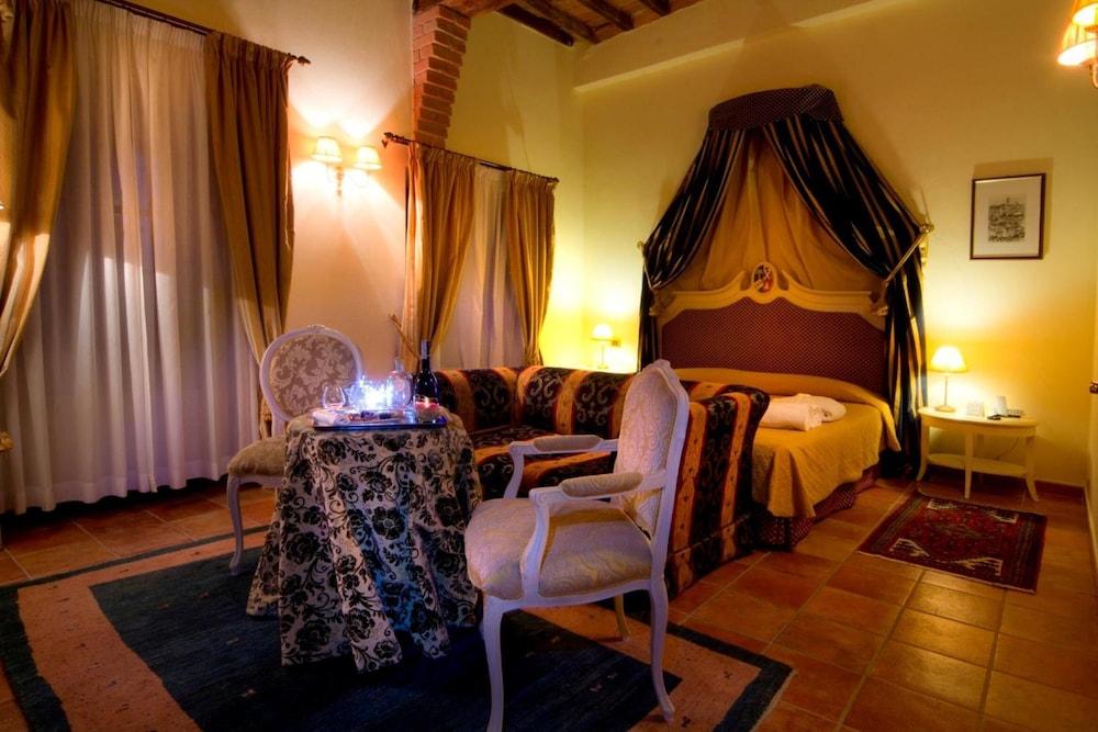 Castello Di Leonina Relais - Adults Only Hotel เซียนา ภายนอก รูปภาพ