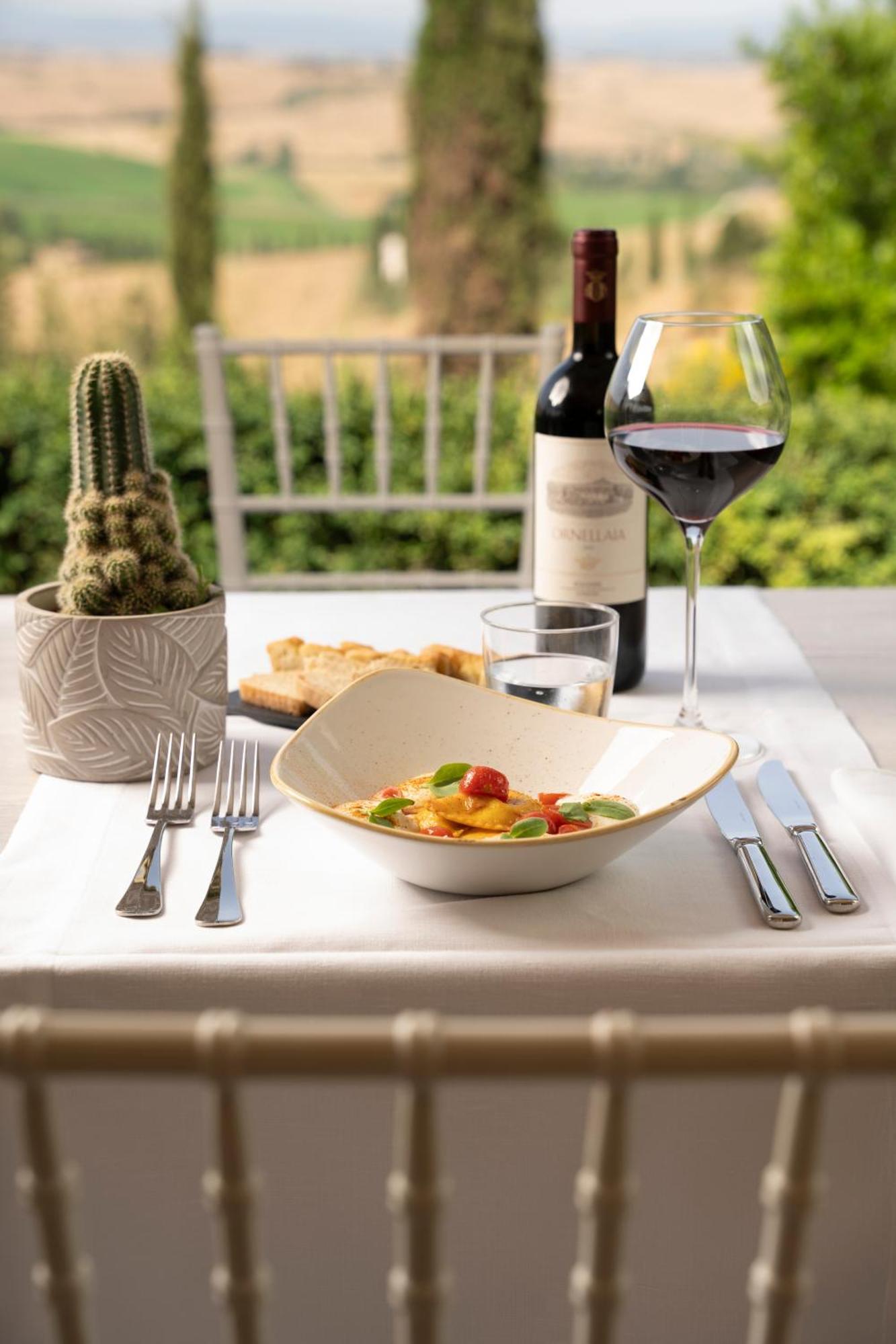 Castello Di Leonina Relais - Adults Only Hotel เซียนา ภายนอก รูปภาพ