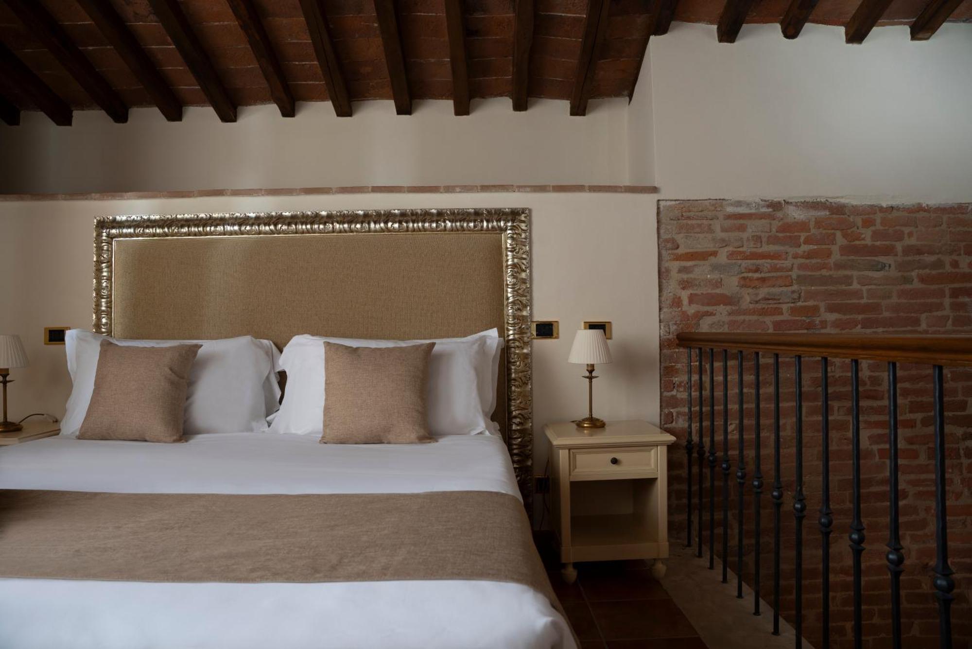 Castello Di Leonina Relais - Adults Only Hotel เซียนา ภายนอก รูปภาพ